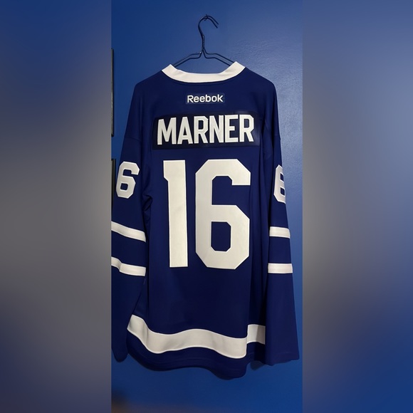 REEBOK Toronto Maple Leafs Mitchell Marner Jersey - Picture 2 of 2